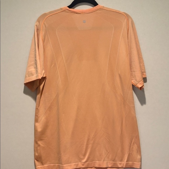 Lululemon Athletica - Metal Vent Tech Short Sleeve T-shirt.Orange. Large - Picture 7 of 15